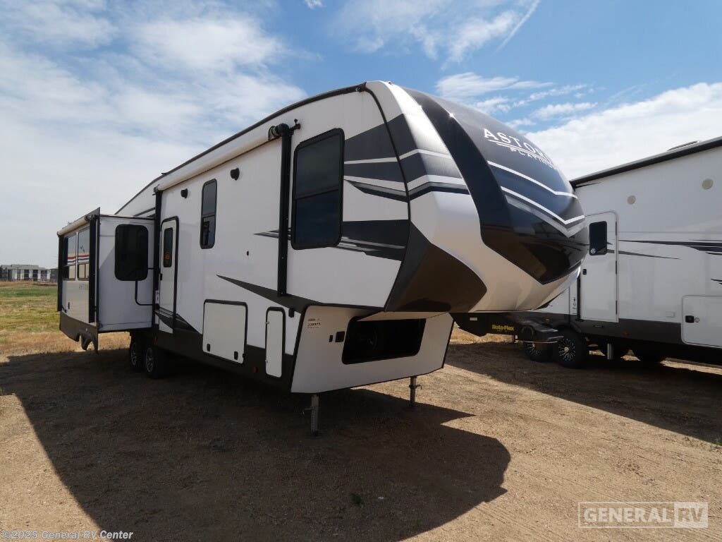 Used 2020 Dutchmen Astoria M3173RLP available in Longmont, Colorado