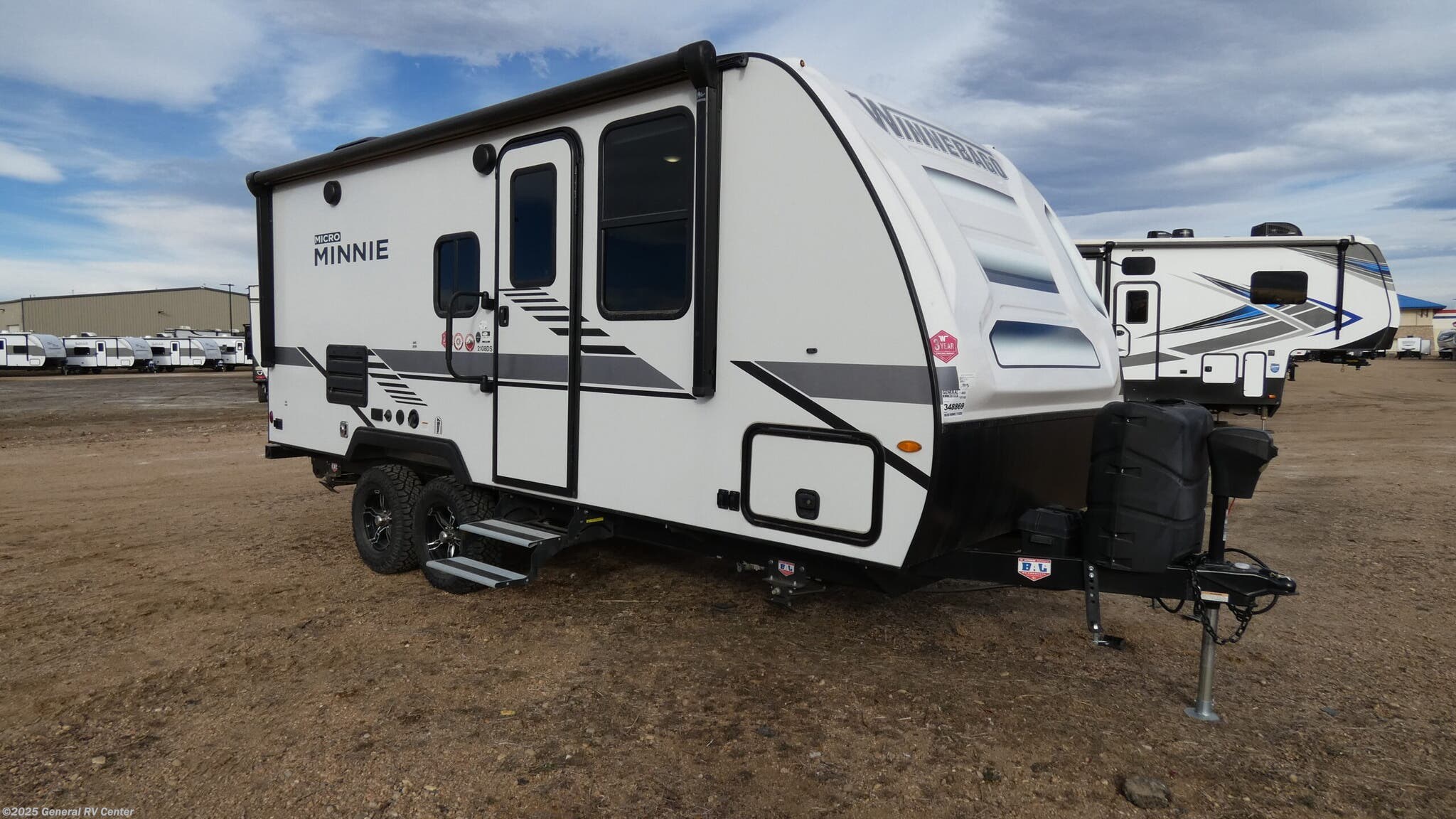 Used 2022 Winnebago Micro Minnie 2108DS available in Longmont, Colorado