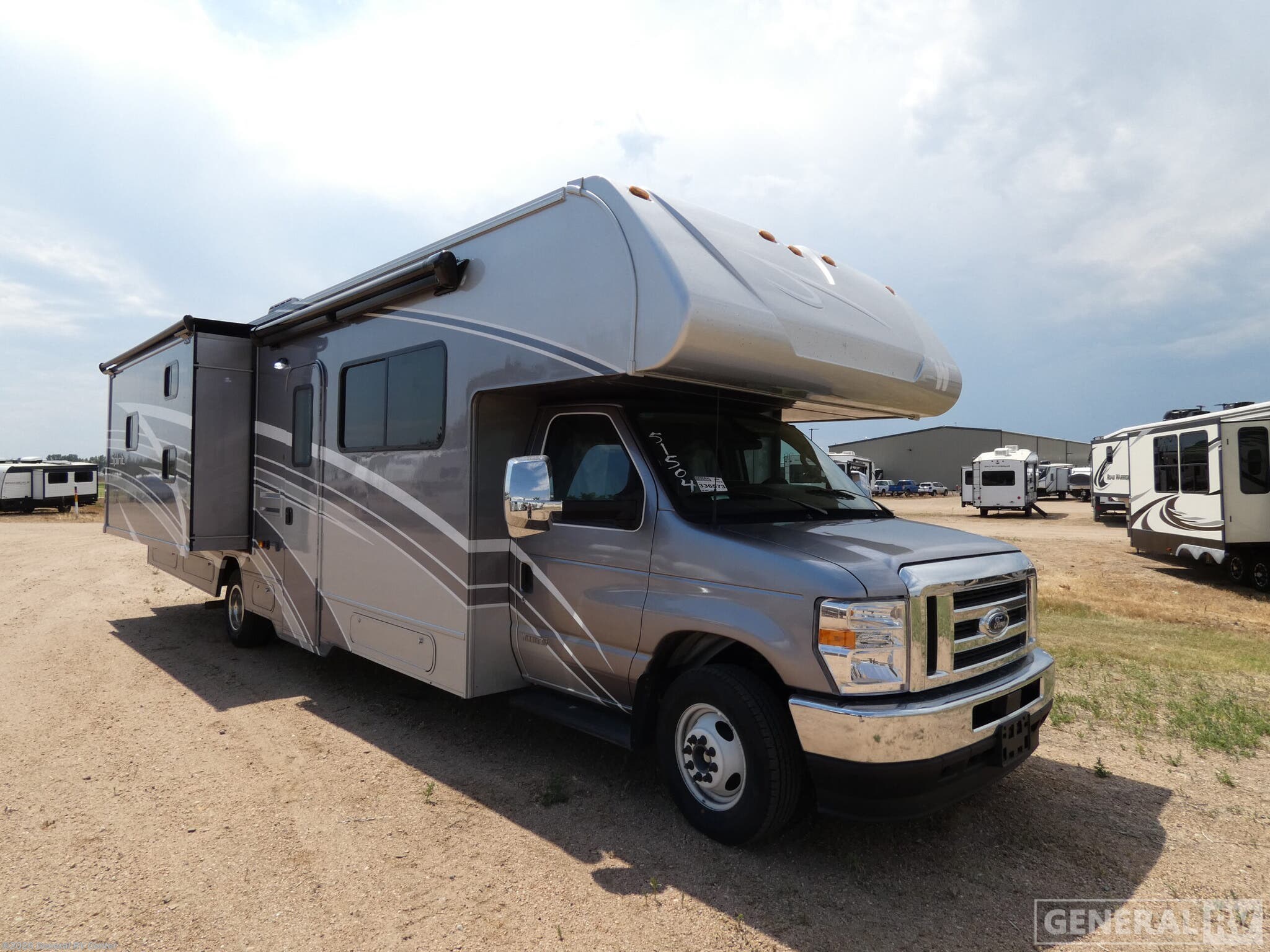 New 2026 Winnebago Spirit 31H available in Longmont, Colorado