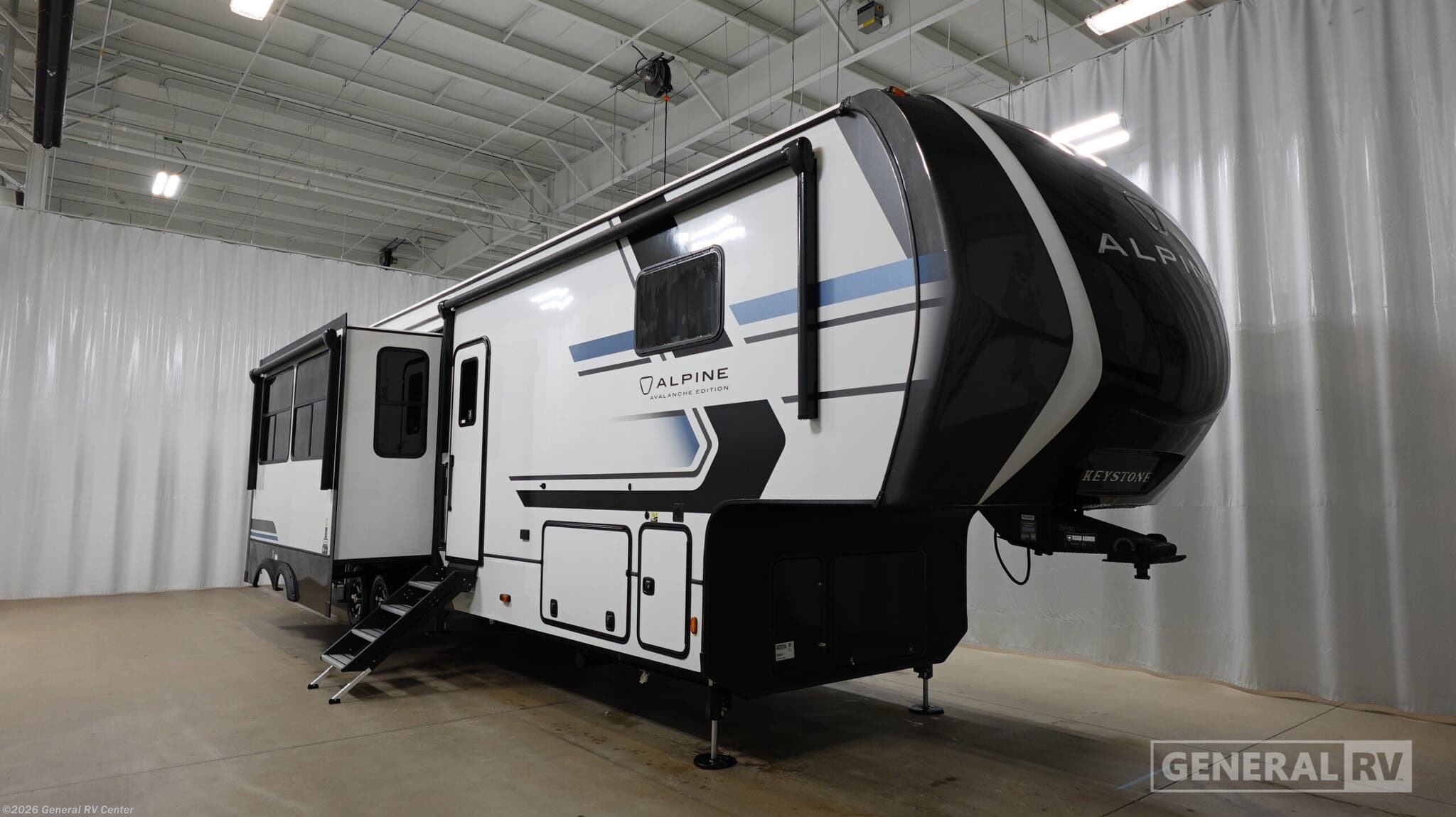 New 2026 Keystone Alpine AVALANCHE 390DS available in Longmont, Colorado