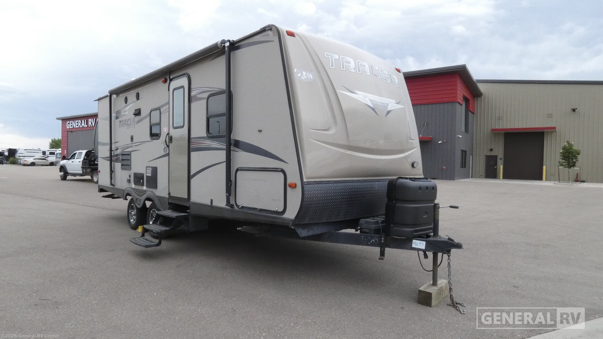Used 2013 Prime Time Tracer ULTRA LITE 245BHS available in Longmont, Colorado