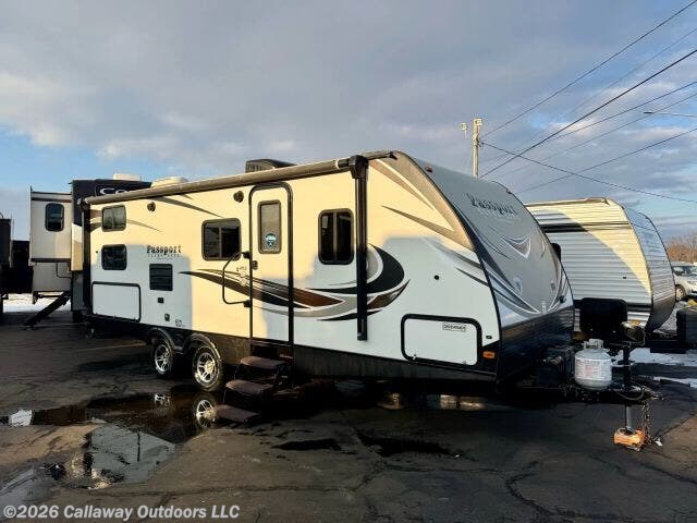 Used 2019 Keystone Passport Grand Touring 2400BH available in Felton, Delaware