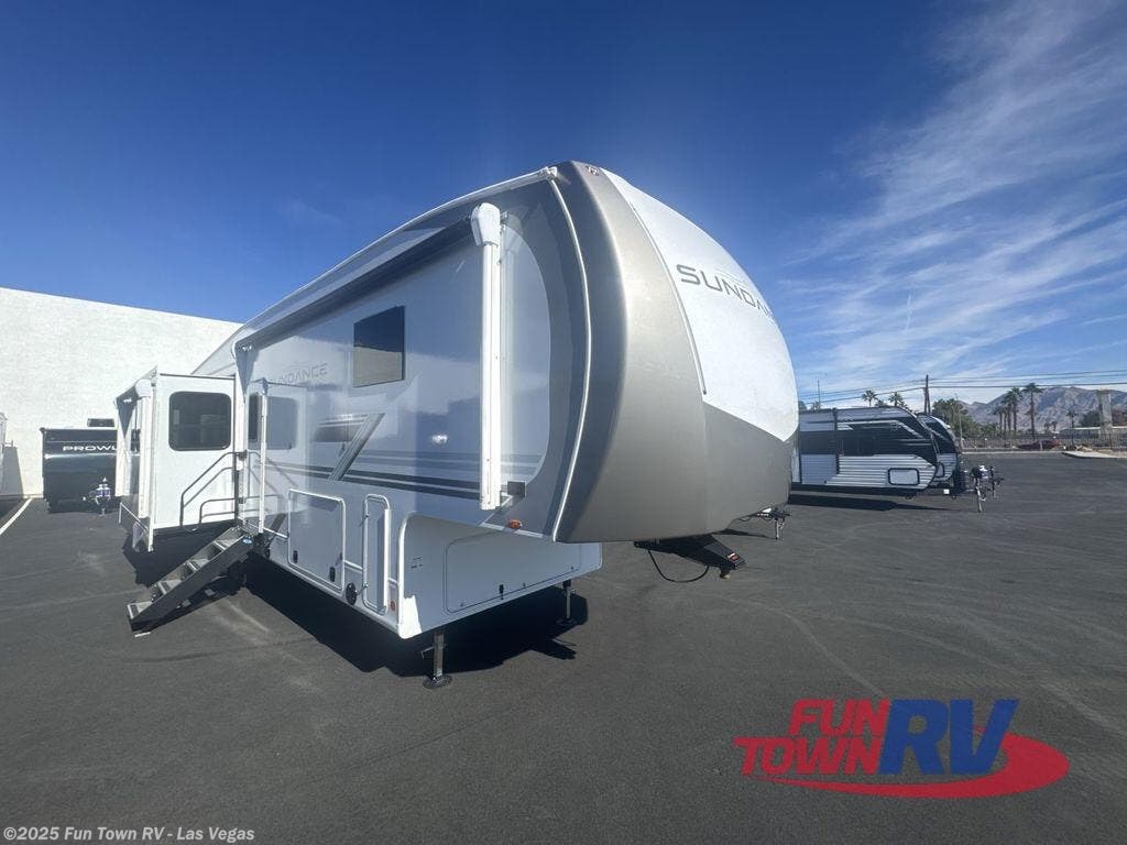 New 2026 Heartland Sundance 32RLBS available in Las Vegas, Nevada