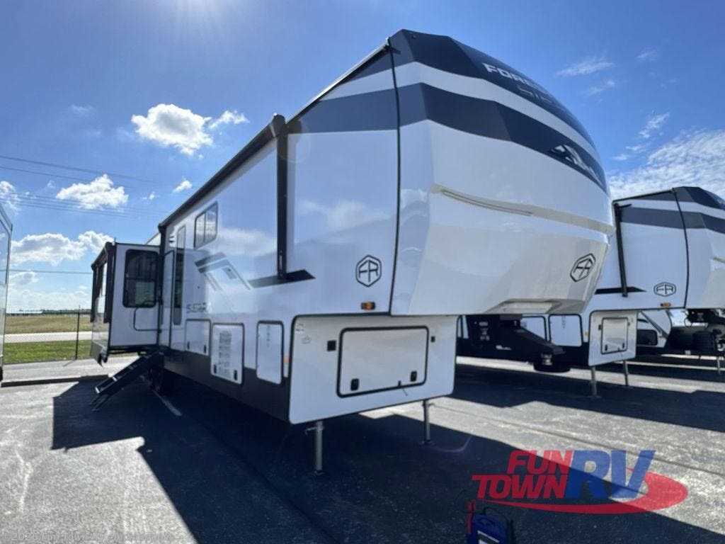 New 2026 Forest River Sierra 3900HBLR available in Edinburgh, Indiana