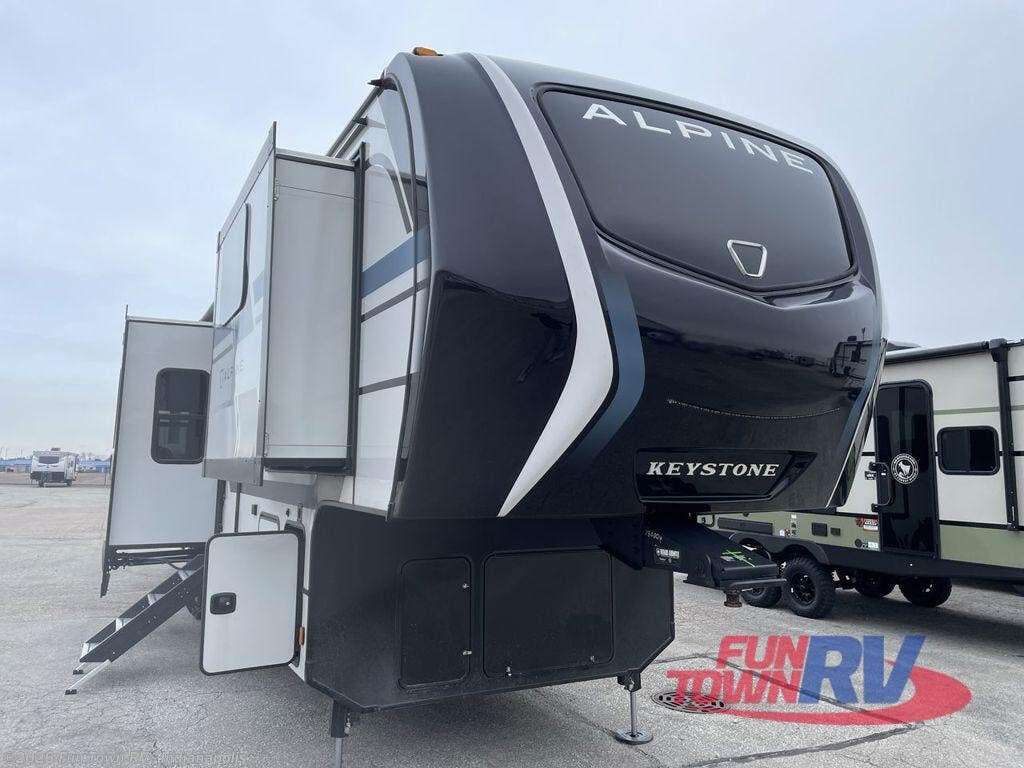 New 2026 Keystone Alpine 3820FK available in Edinburgh, Indiana