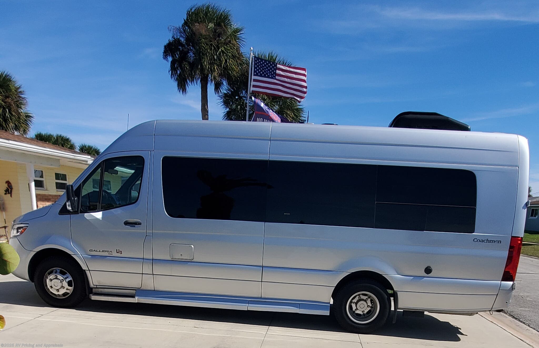 Used 2020 Coachmen Galleria 24FL Li3  LOCATED IN ORMOND BEACH, FLORIDA available in , Florida