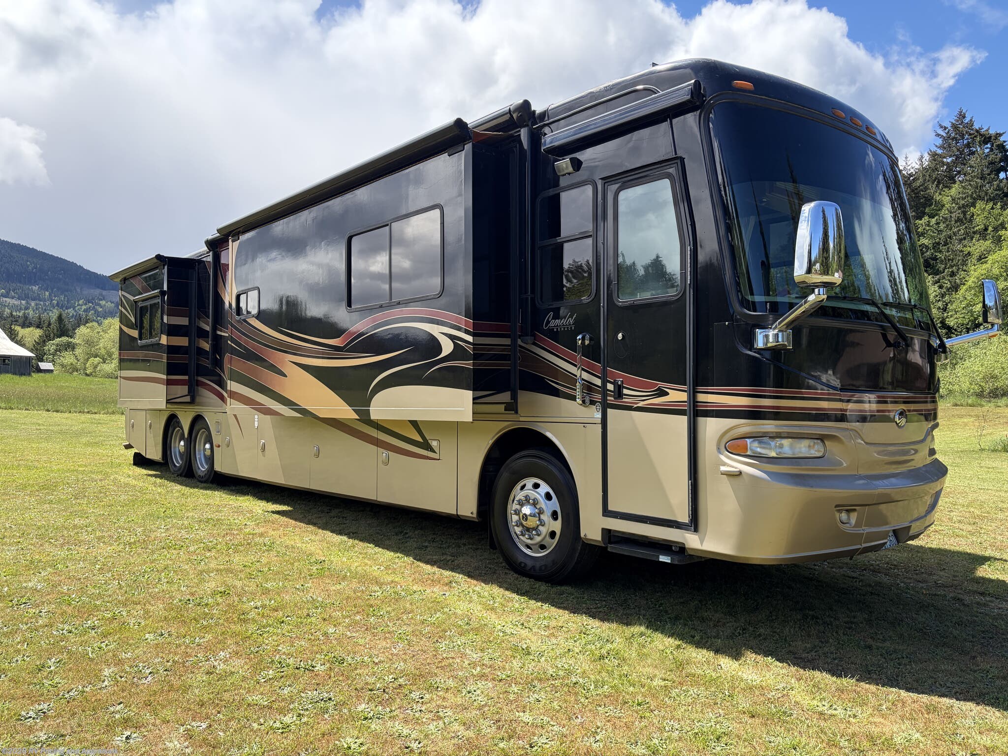 Used 2007 Monaco RV Camelot 42PDQ LOCATED IN PORT ANGELES WA. 98362 available in , Florida