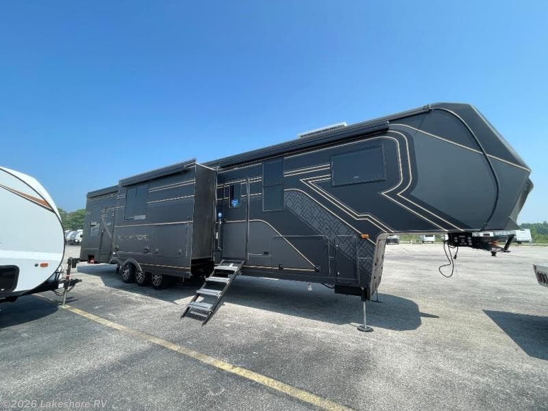 New 2025 Keystone Raptor 441 available in Muskegon, Michigan