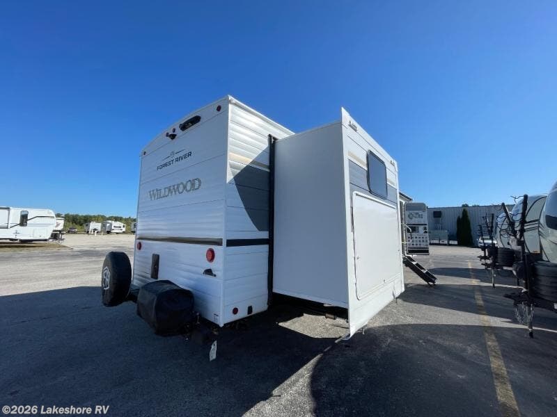 New 2026 Forest River Wildwood 31KQBTS available in Muskegon, Michigan