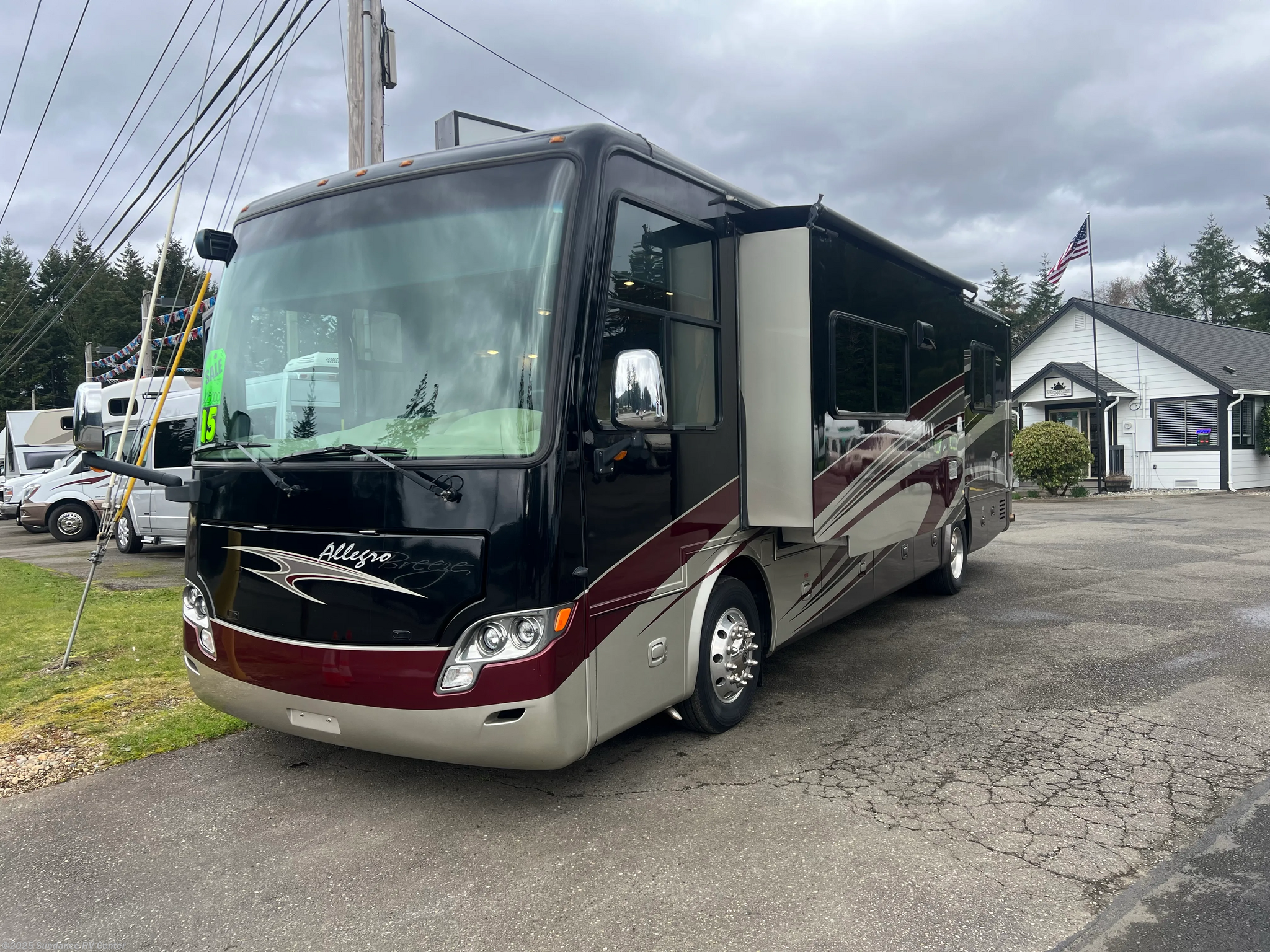 Used 2015 Tiffin Allegro Breeze 32 BR available in Shelton, Washington