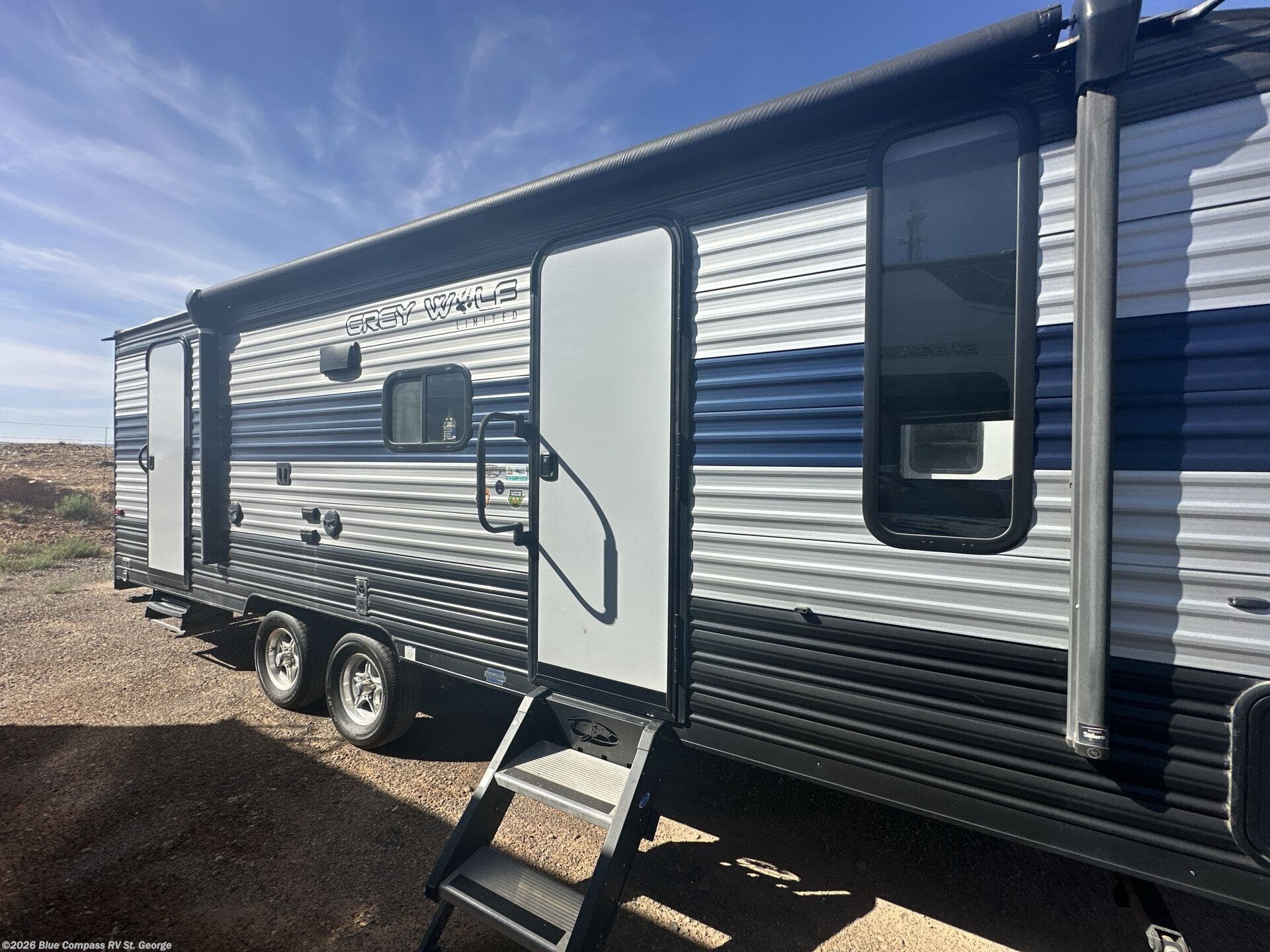 Used 2021  Forest River Cherokee Grey Wolf 23DBH by Forest River from Blue Compass RV St. George in Hurricane, UT