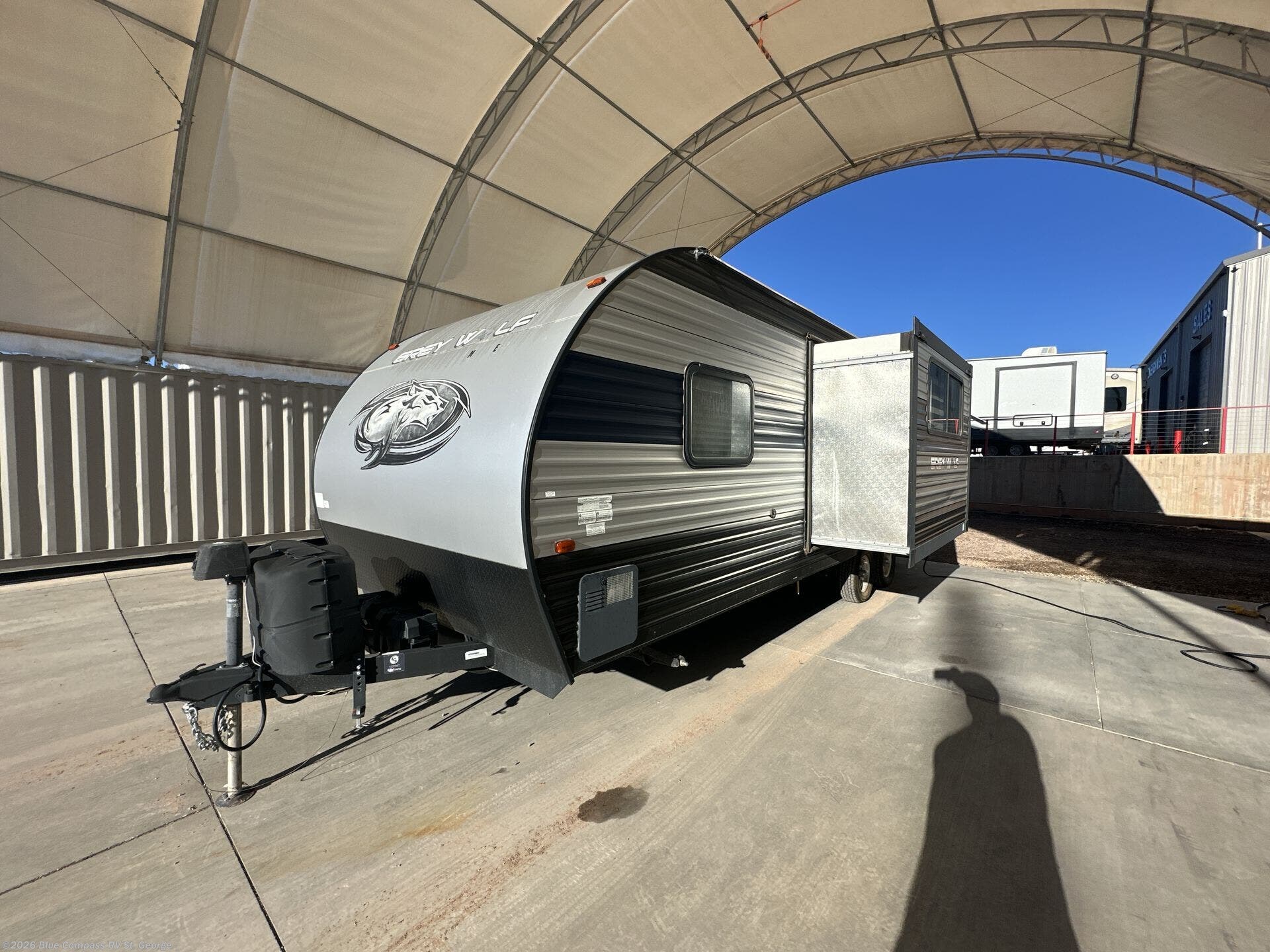 Used 2021  Forest River Cherokee Grey Wolf 23DBH by Forest River from Blue Compass RV St. George in Hurricane, UT