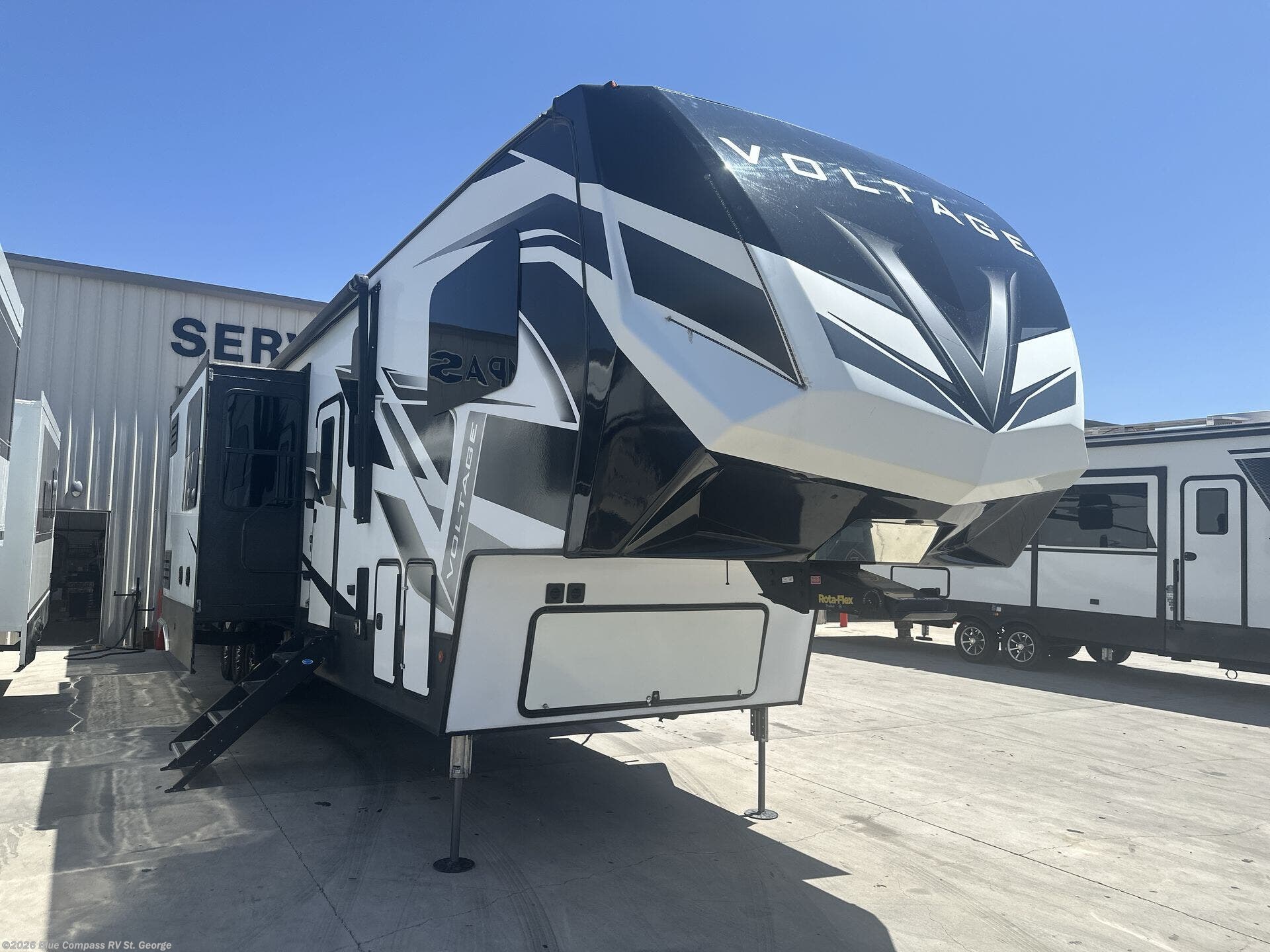 Used 2020 Dutchmen Voltage V4195 available in Hurricane, Utah