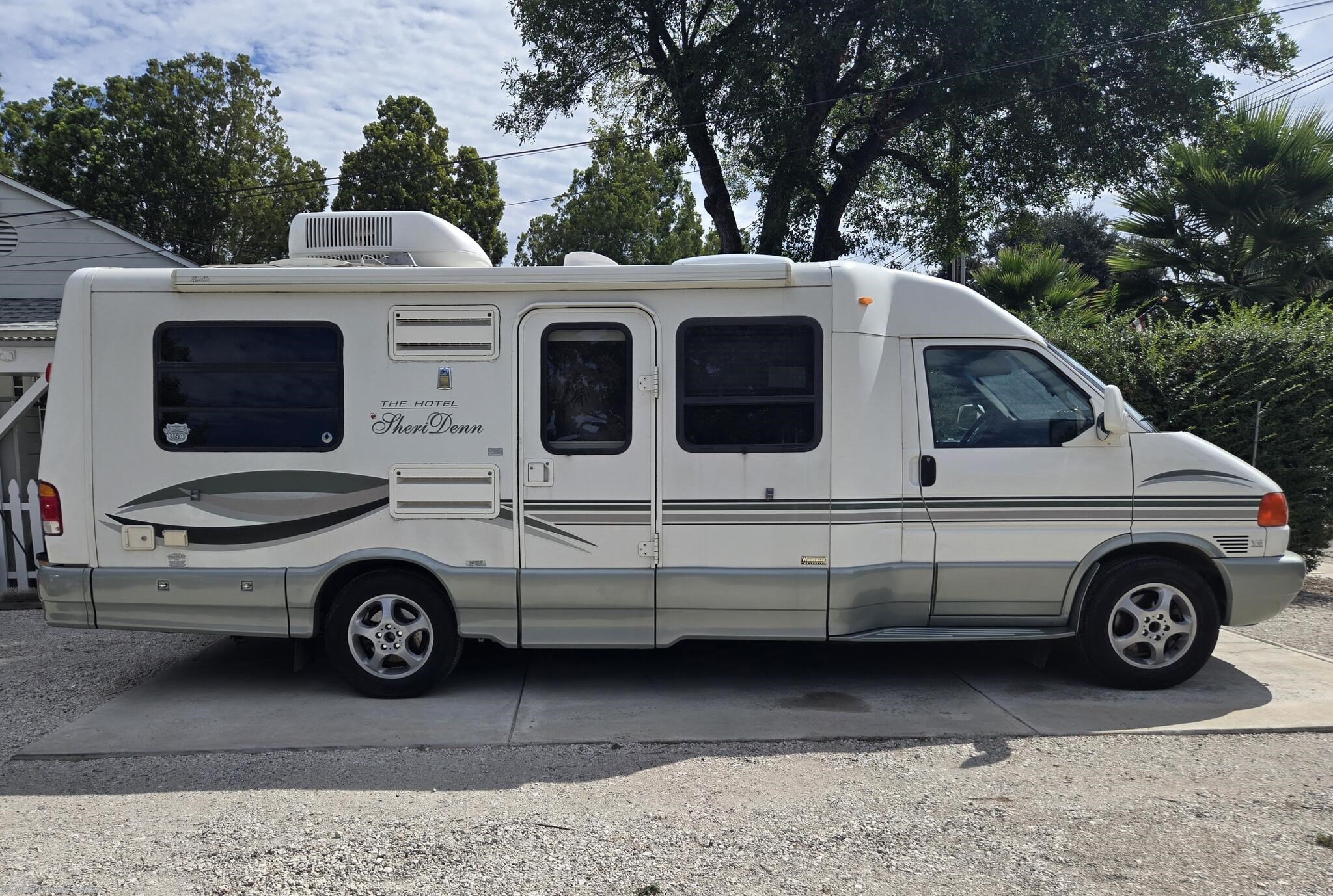 Used 2002 Winnebago Rialta HD available in Newbury Park, California