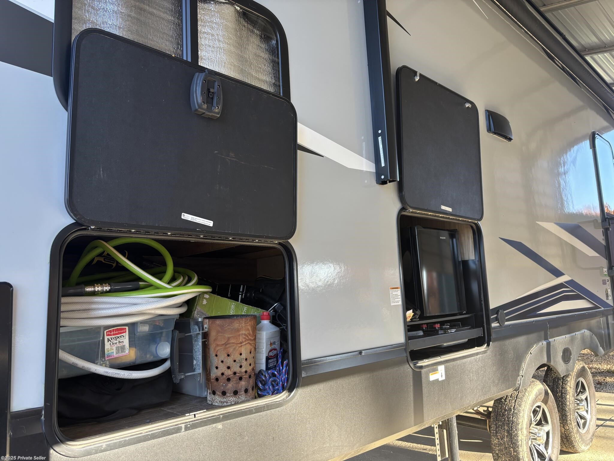 Used 2021 Forest River Cherokee Arctic Wolf 287BH available in Bismarck, Missouri