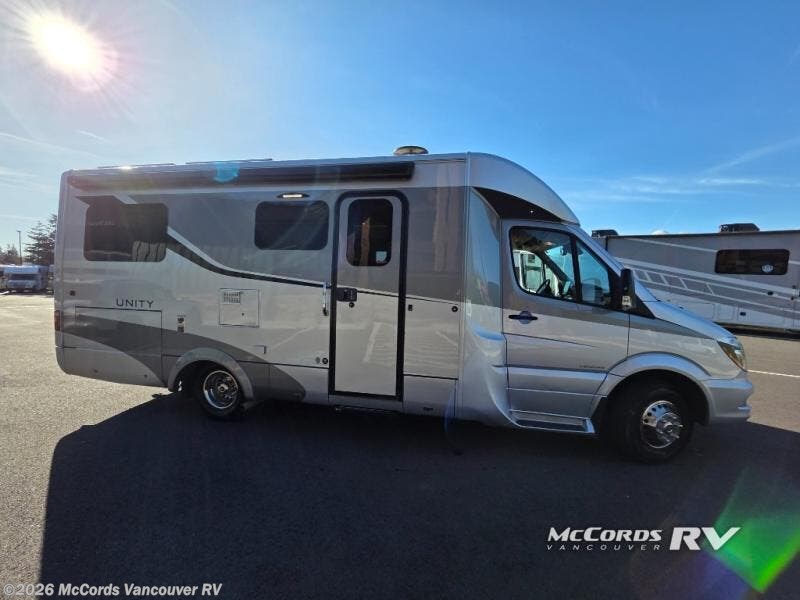 Used 2016 Leisure Travel Unity U24CB available in Battle Ground, Washington