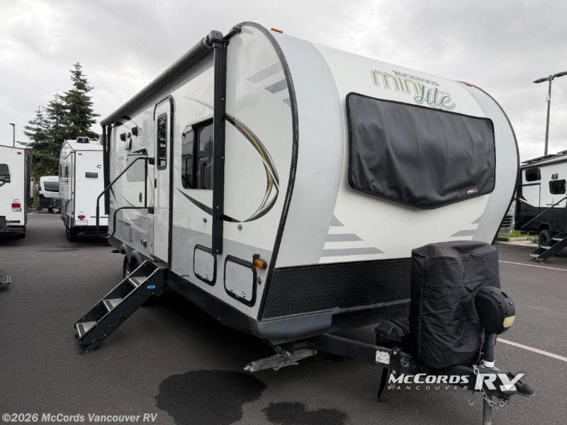 Used 2020  Forest River Rockwood Mini Lite 2204S by Forest River from McCords Vancouver RV in Battle Ground, WA