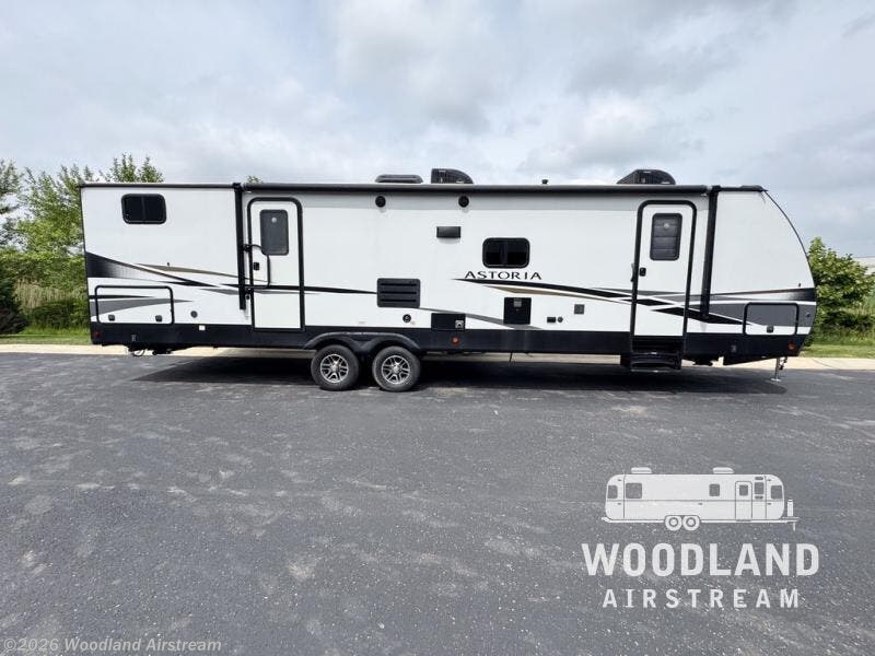 Used 2022 Dutchmen Astoria 3203BH available in Lebanon, Indiana