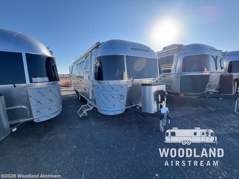New 2026 Airstream International 27FB Twin available in Lebanon, Indiana