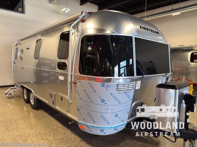New 2026 Airstream Flying Cloud 25FB available in Clarkston, Michigan