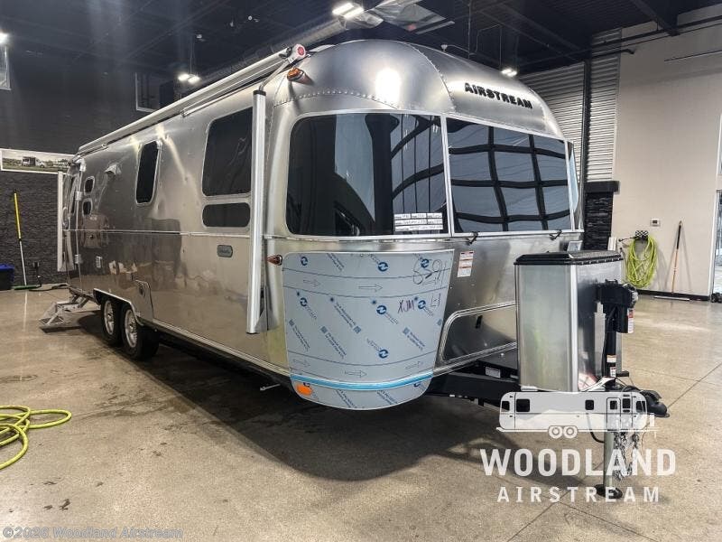 New 2026 Airstream Globetrotter 27FB available in Georgetown, Kentucky