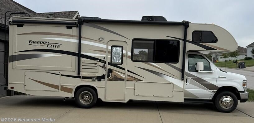 Used 2016 Thor Motor Coach Freedom Elite 26 FE available in Blue Springs, Missouri, Missouri