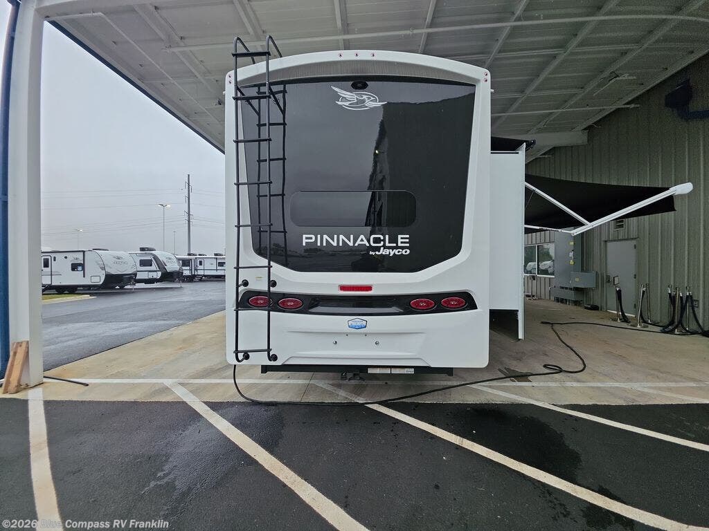 New 2026 Jayco Pinnacle 38FBRK available in Franklin, Kentucky