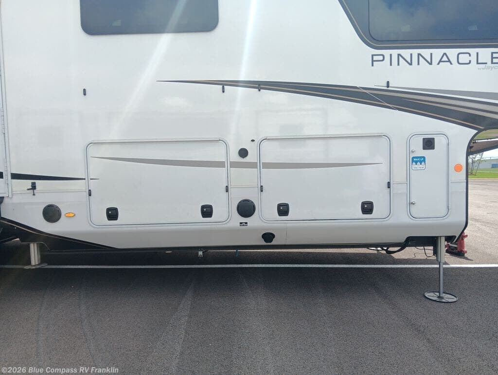 Used 2024 Jayco Pinnacle 37MDQS available in Franklin, Kentucky