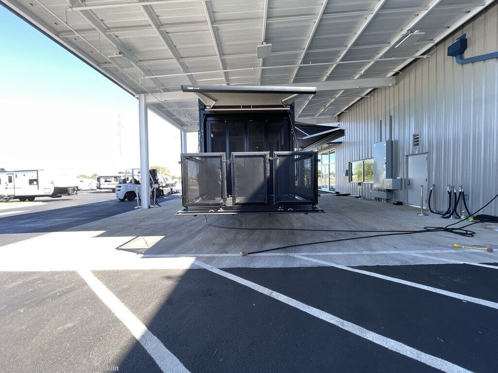 New 2027 Alliance RV Valor All-Access 32A10 available in Franklin, Kentucky