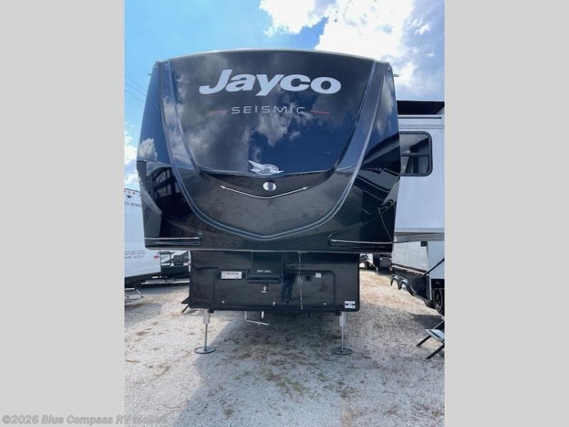 New 2026 Jayco Seismic 399 available in Mcbee, South Carolina