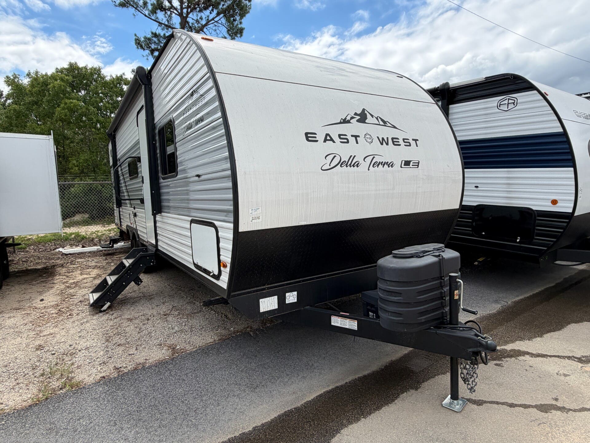Used 2025 East to West Della Terra 255BHLE available in Mcbee, South Carolina