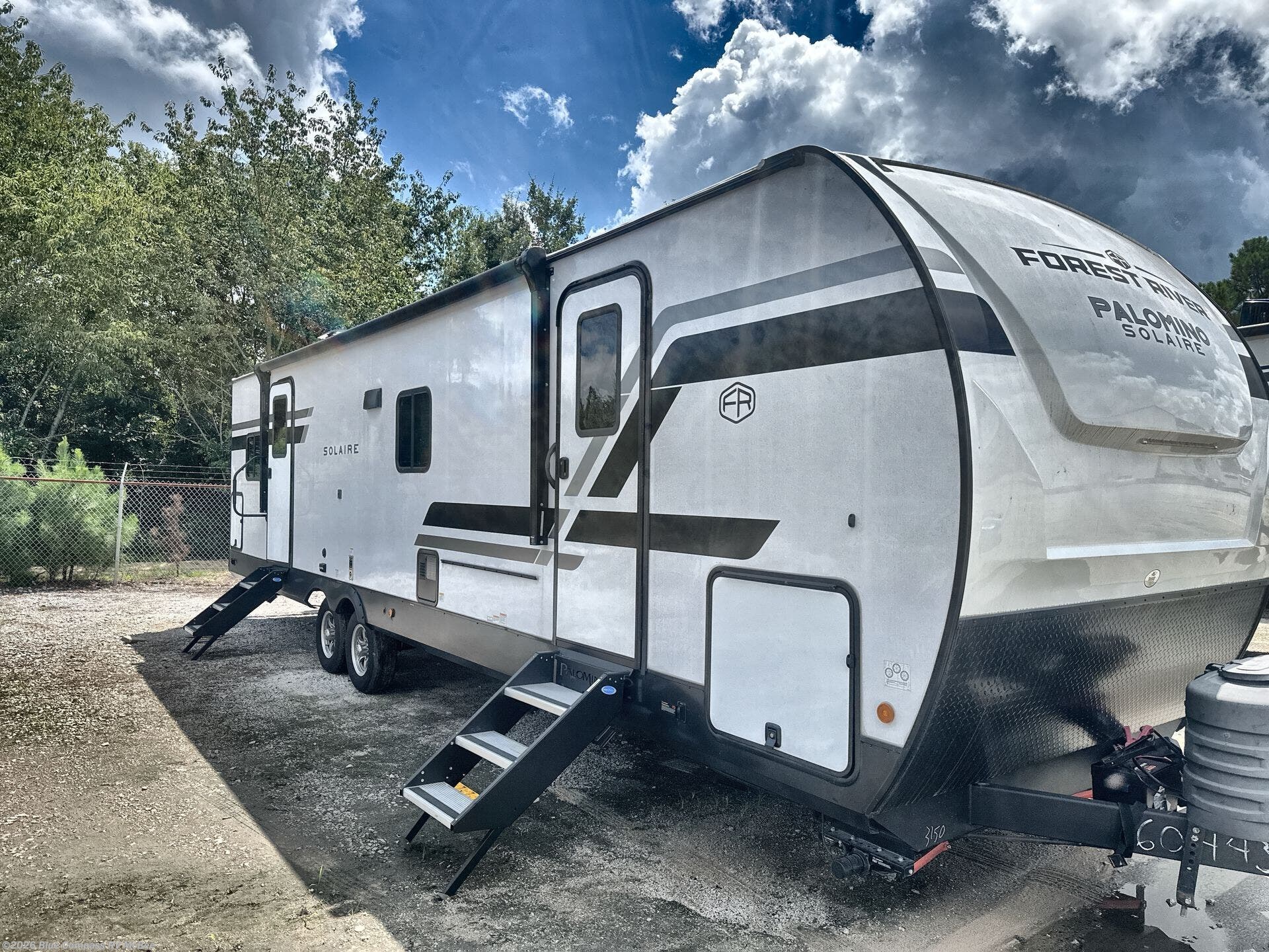 Used 2025 Palomino Solaire 3150TBSS available in Mcbee, South Carolina