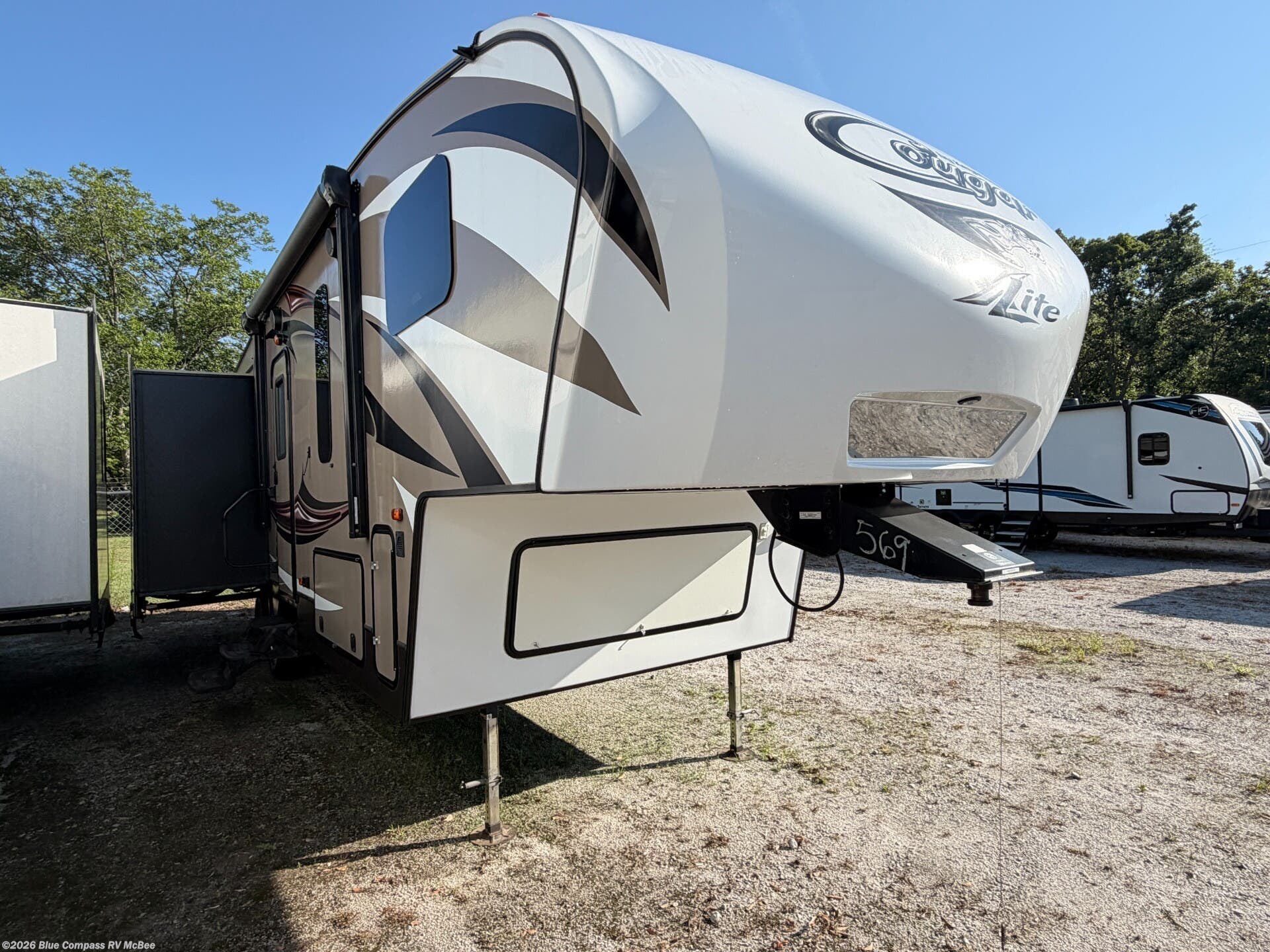 Used 2016 Keystone Cougar X-Lite 28SGS available in Mcbee, South Carolina