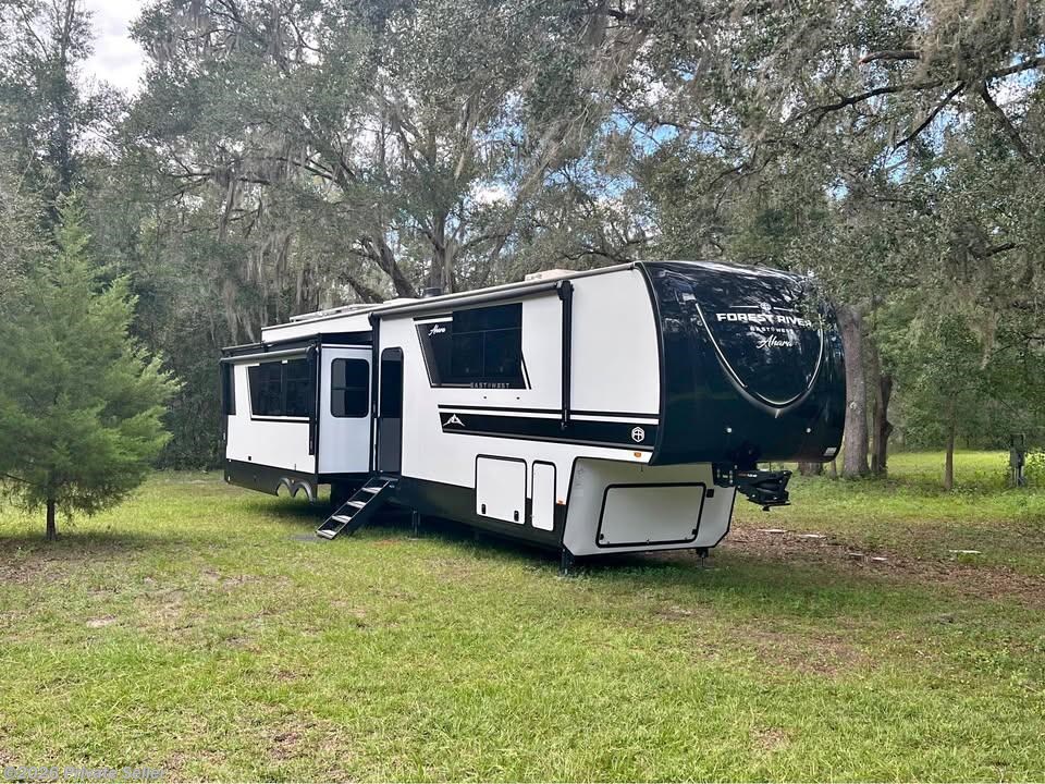 Used 2025  East to West Ahara 395FB by East to West from For Sale By Owner in Beverly Hills, FL