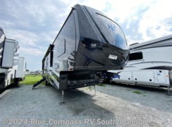 New 2025 Jayco Seismic Luxury Series 4113 available in Benson, North Carolina