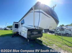 New 2025 Jayco Pinnacle 38FBRK available in Benson, North Carolina