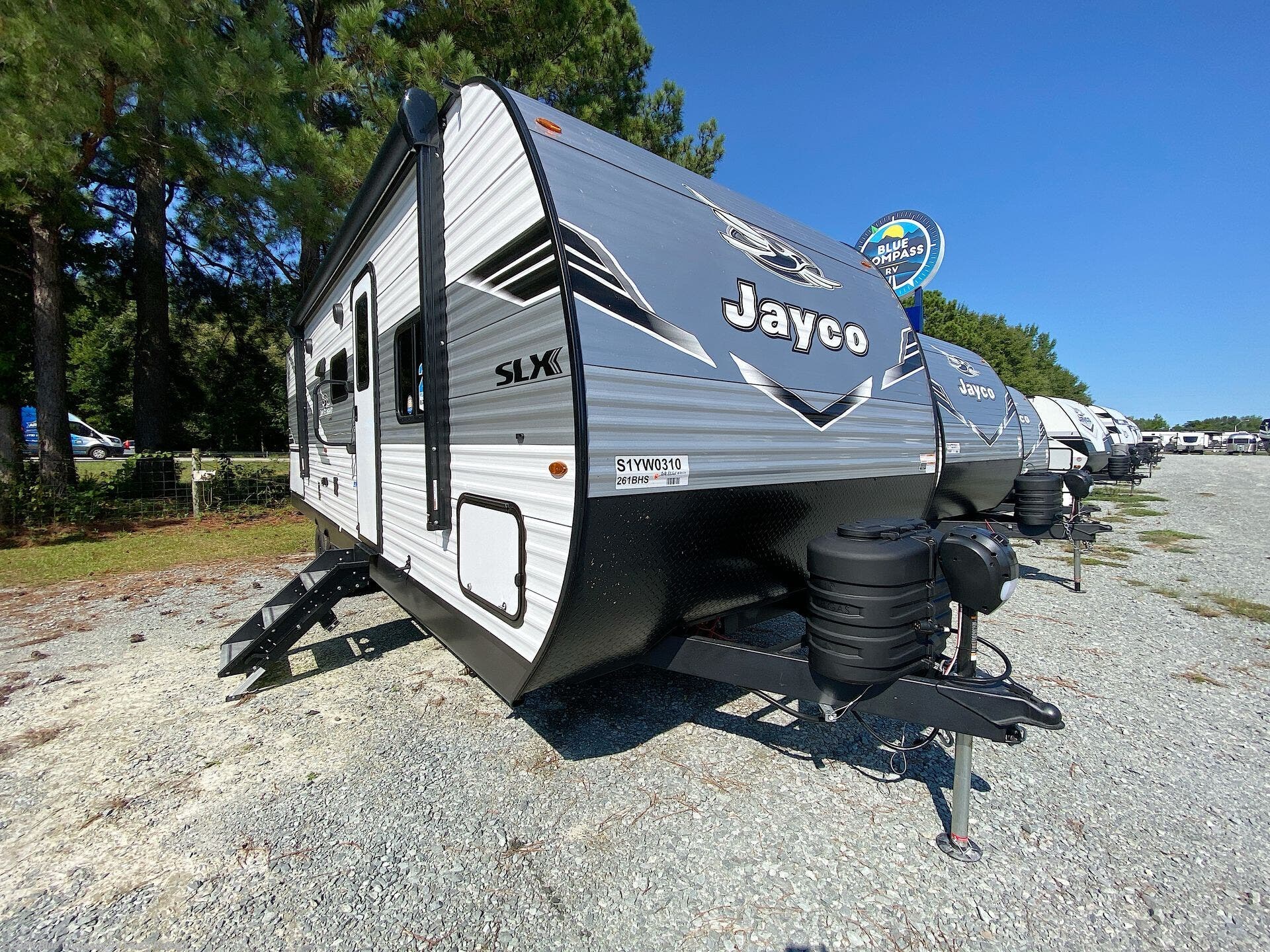 New 2025 Jayco Jay Flight SLX 261BHS available in Benson, North Carolina