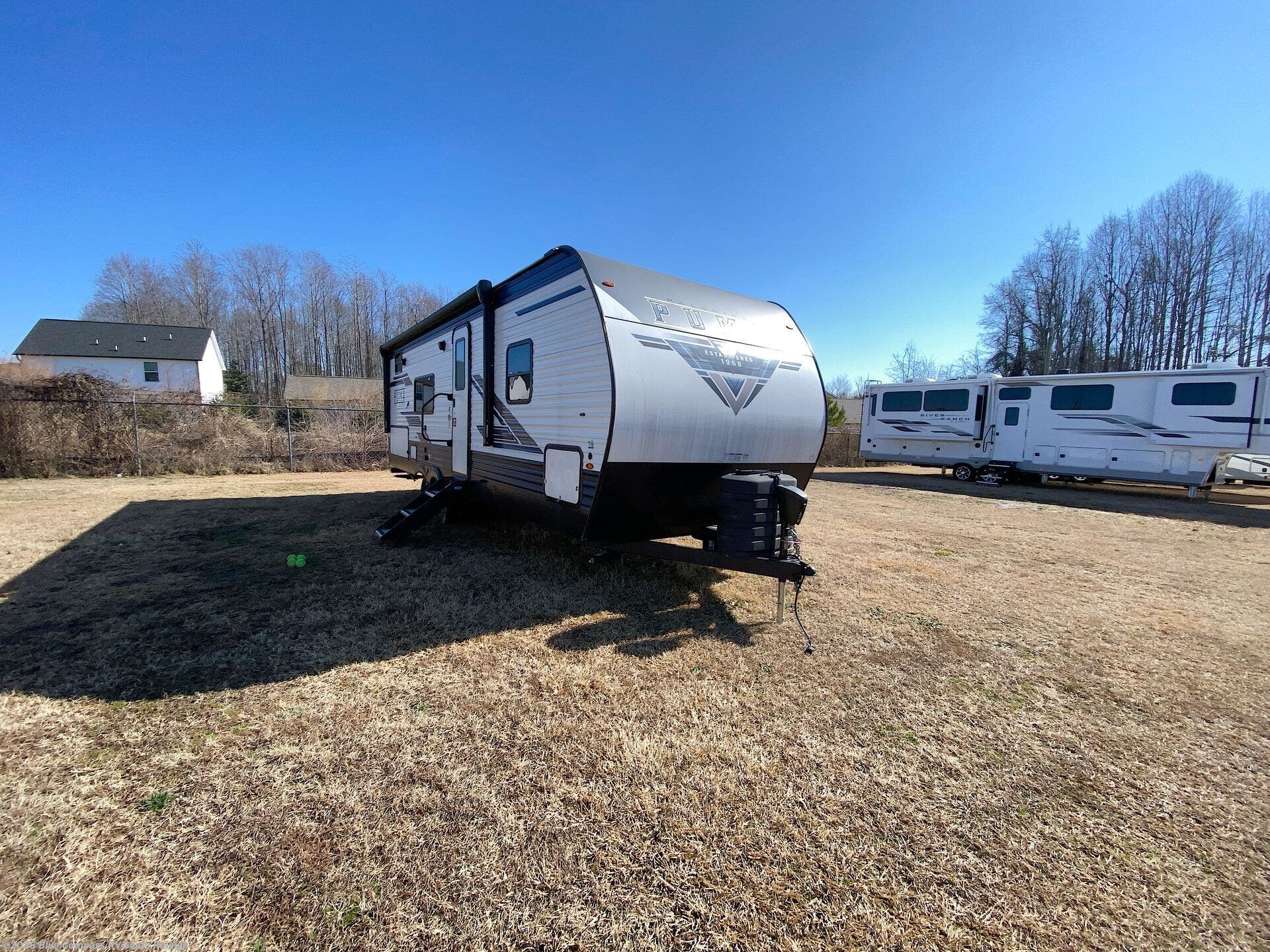 Used 2024 Palomino Puma 23BHQ available in Benson, North Carolina