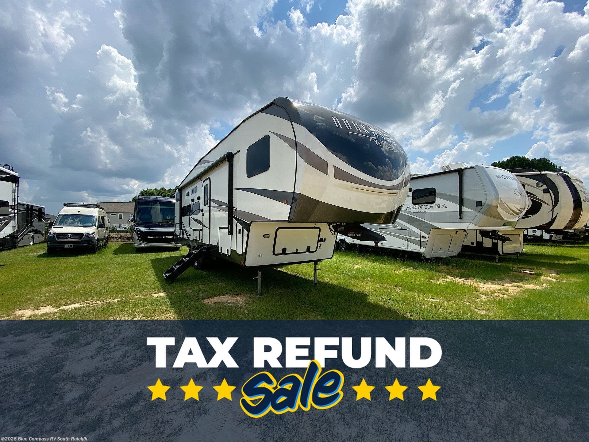 Used 2023 Forest River Rockwood Signature 2891bh  Ultra Lite available in Benson, North Carolina