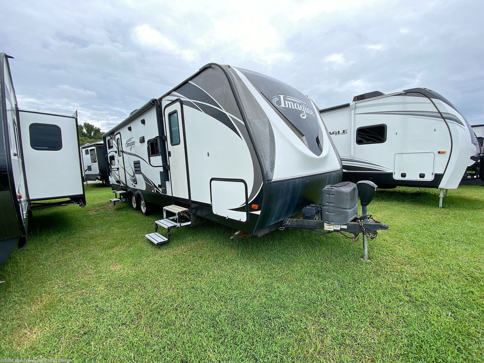 Used 2018 Grand Design Imagine 2800BH available in Benson, North Carolina