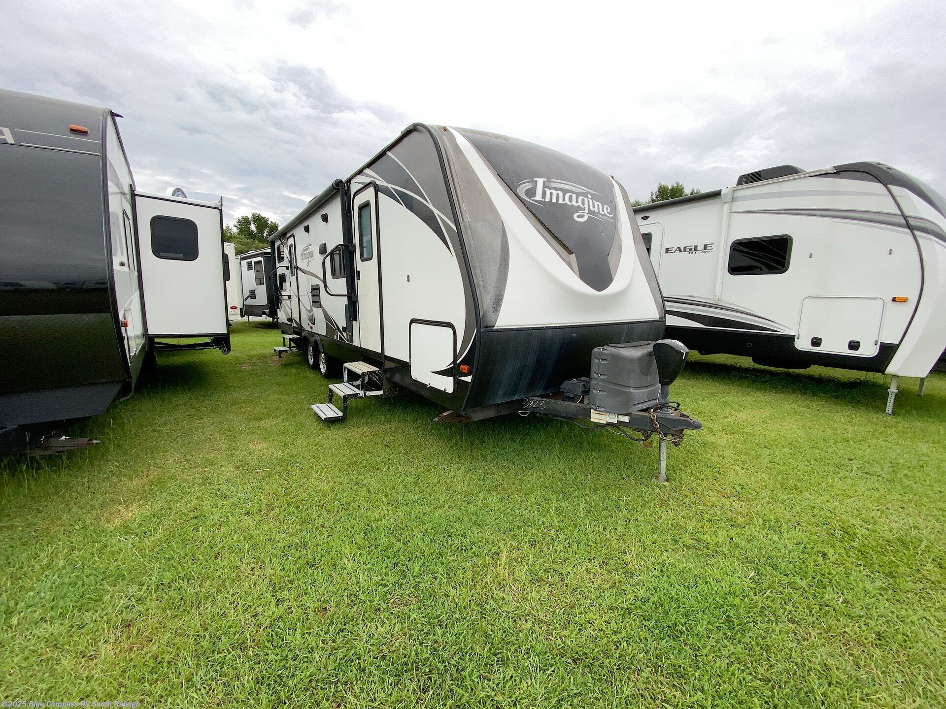 Used 2018 Grand Design Imagine 2800BH available in Benson, North Carolina