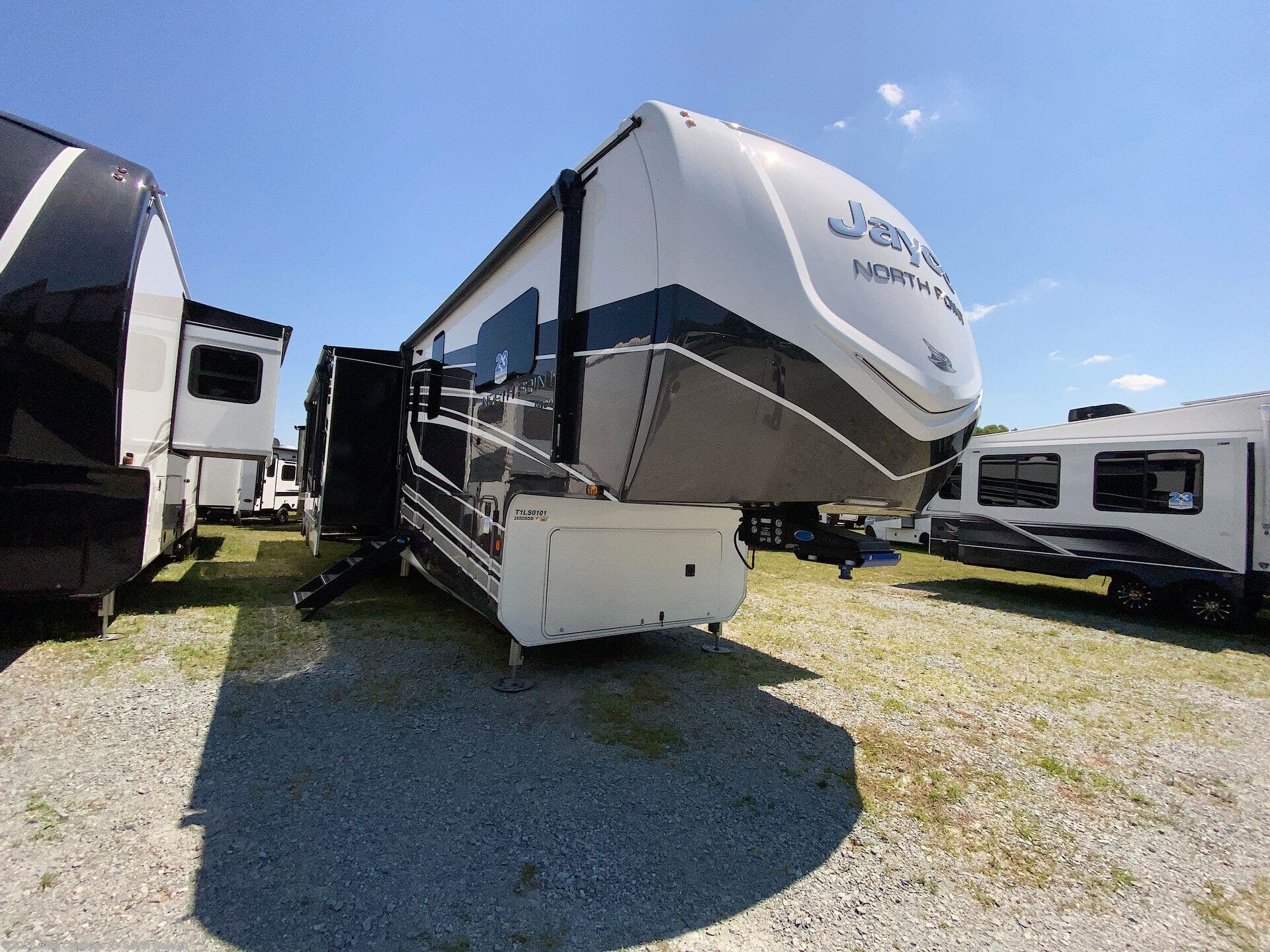 New 2026 Jayco North Point 395DSDB available in Benson, North Carolina