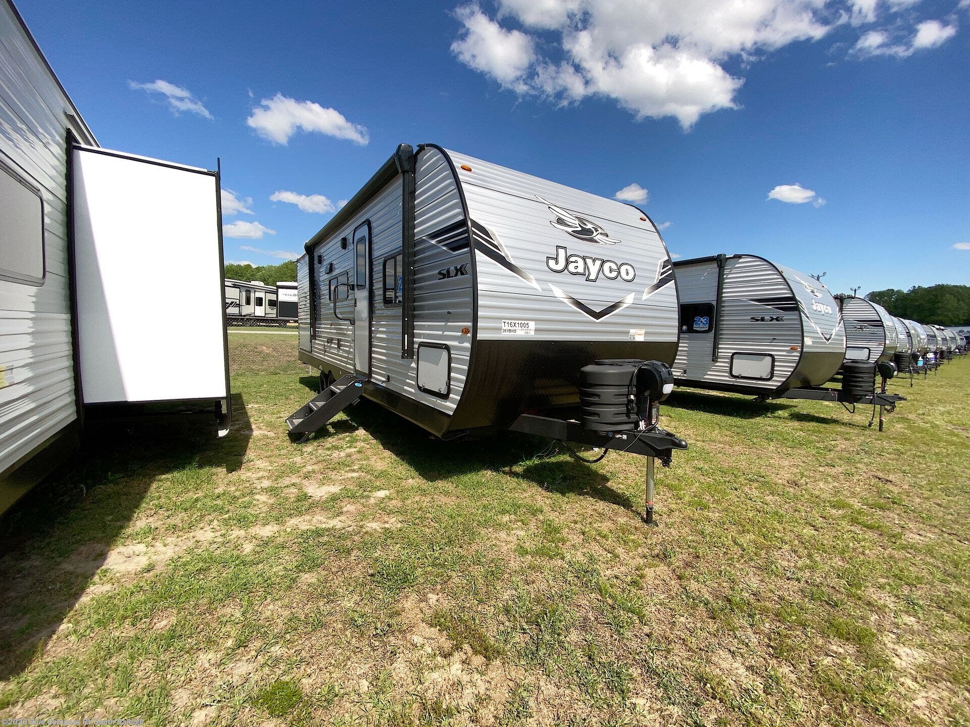 New 2026 Jayco Jay Flight SLX 261BHS available in Benson, North Carolina