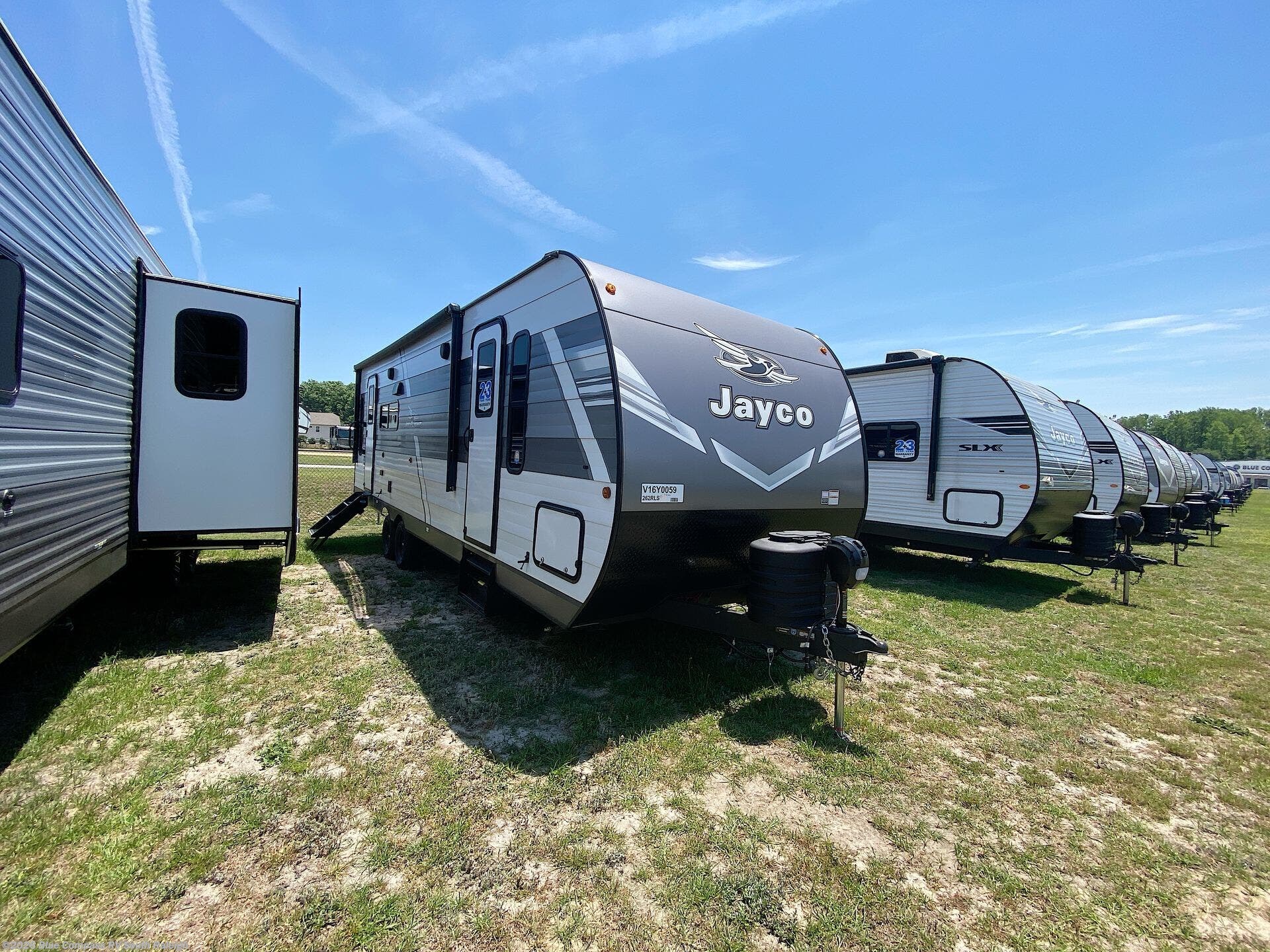 New 2027 Jayco Jay Flight SLX 262RLS available in Benson, North Carolina