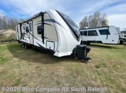 Used 2017 Dutchmen Aerolite Luxury Class 282DBHS available in Benson, North Carolina