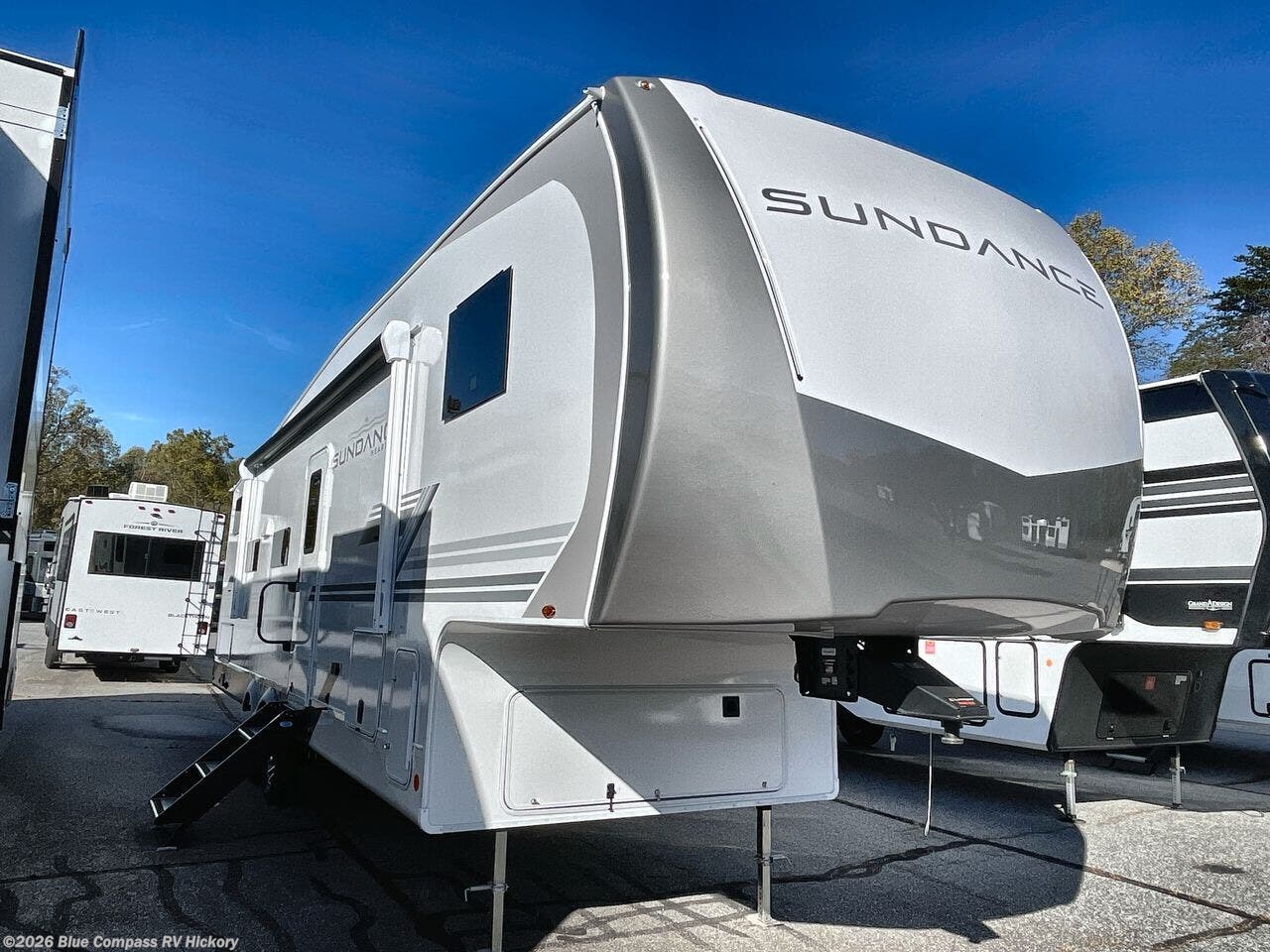 New 2026 Heartland Sundance XLT 28DB available in Claremont, North Carolina
