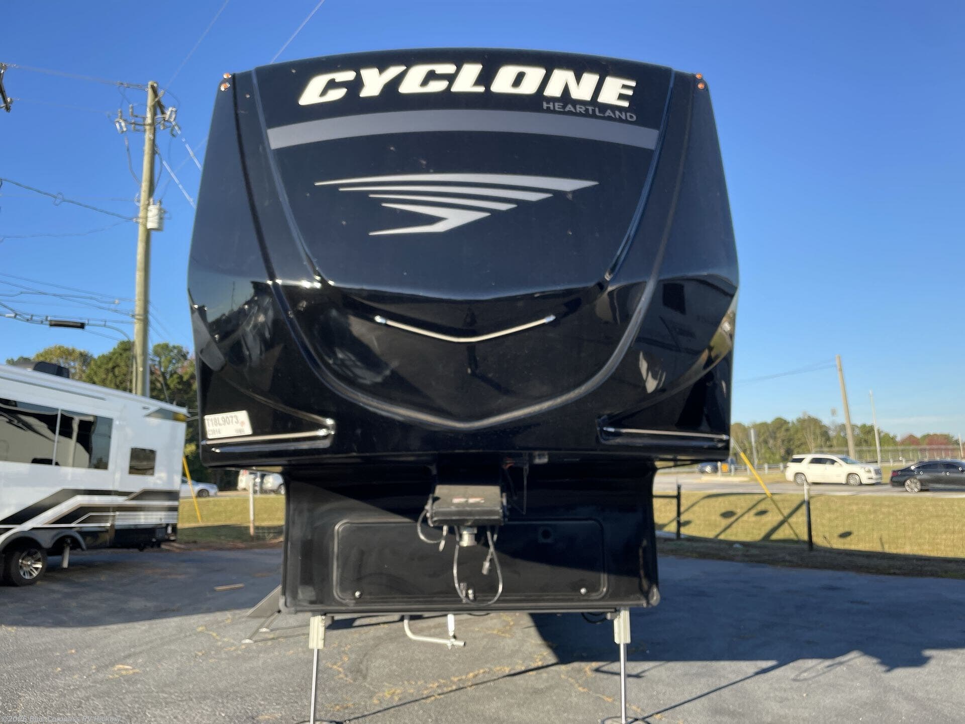 New 2025 Heartland Cyclone 3914 available in Claremont, North Carolina