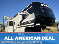 New 2025 Heartland Cyclone 3914 available in Claremont, North Carolina