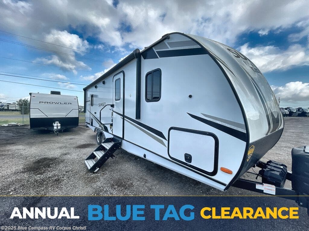 Used 2022 CrossRoads Sunset Trail SS253RB available in Corpus Christi, Texas