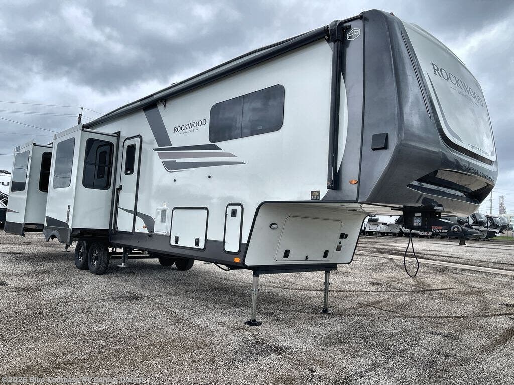 New 2026 Forest River Rockwood Signature 404SRK available in Corpus Christi, Texas